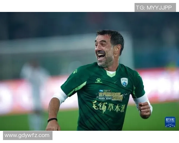 当今足坛帅气现役足球明星的魅力与风采解析